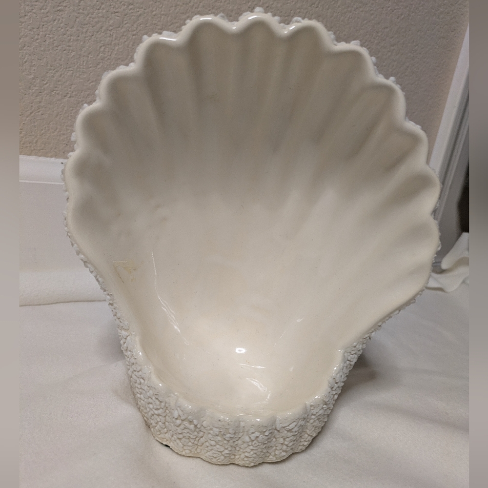 Vintage Royal Haeger #282-46 White Seashell Nautical Candle Holder